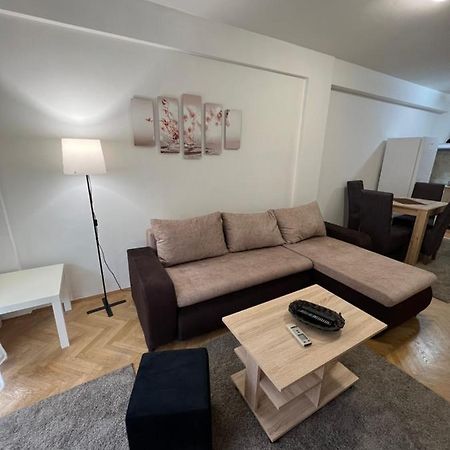 Apartment Dostojevski Νόβι Σαντ Εξωτερικό φωτογραφία